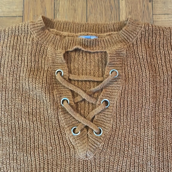 Light Brown V-Cut out Sweater - Picture 4 of 6